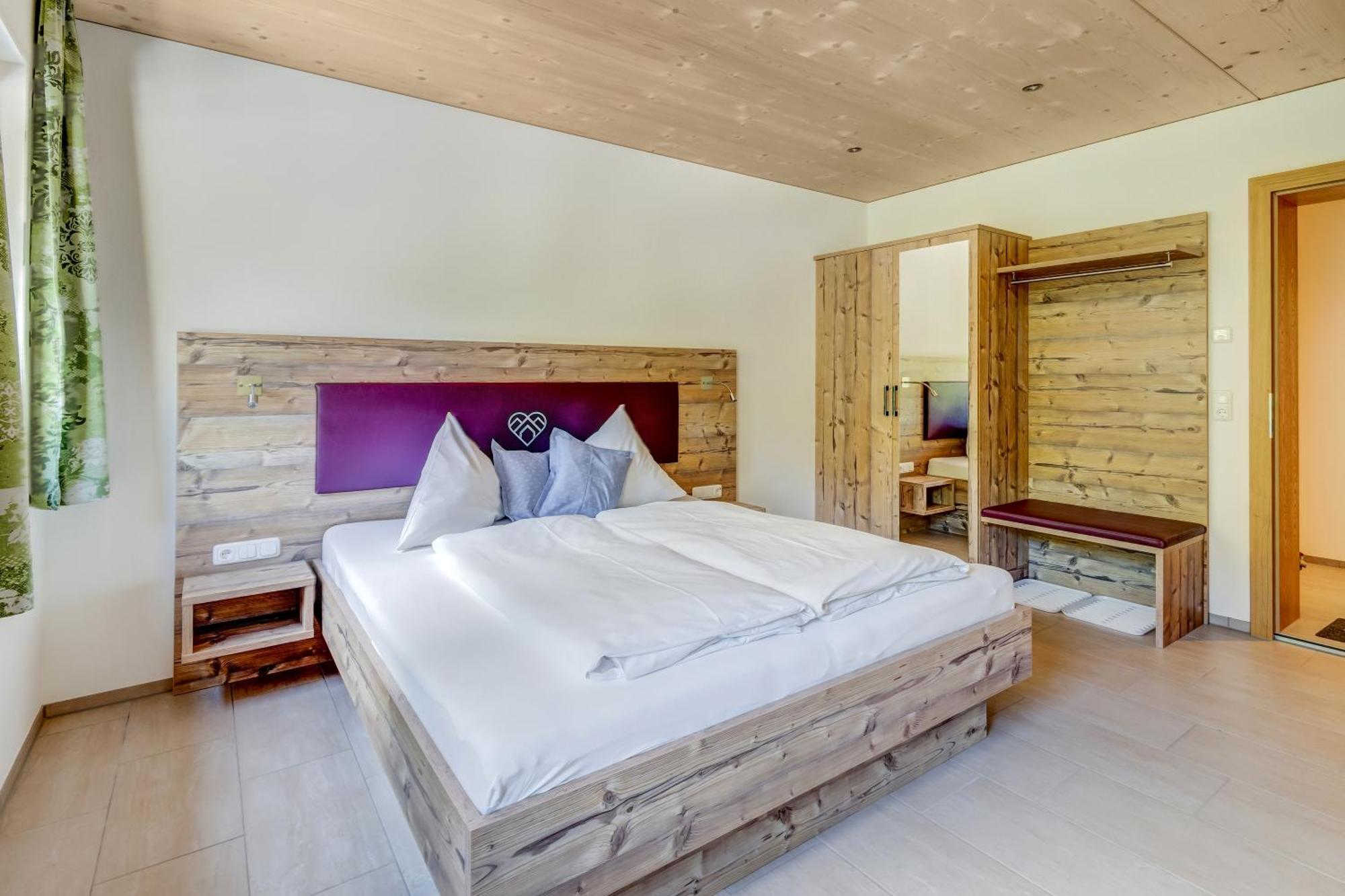 Lisas - With Wellness And Breakfast Hotel Schröcken Eksteriør billede